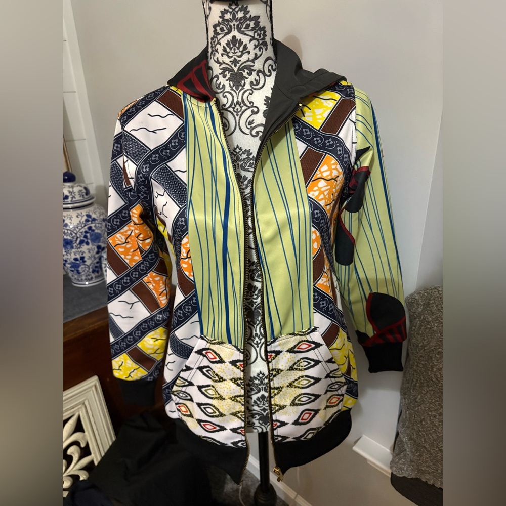Multicolor Patterned Women's Jacket Size Small - image 1